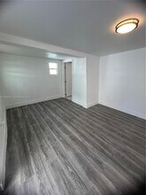 1999 NW 2nd St in Miami, FL - Building Photo - Building Photo