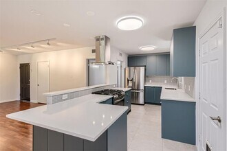 1508 Ridgemont Dr in Austin, TX - Foto de edificio - Building Photo