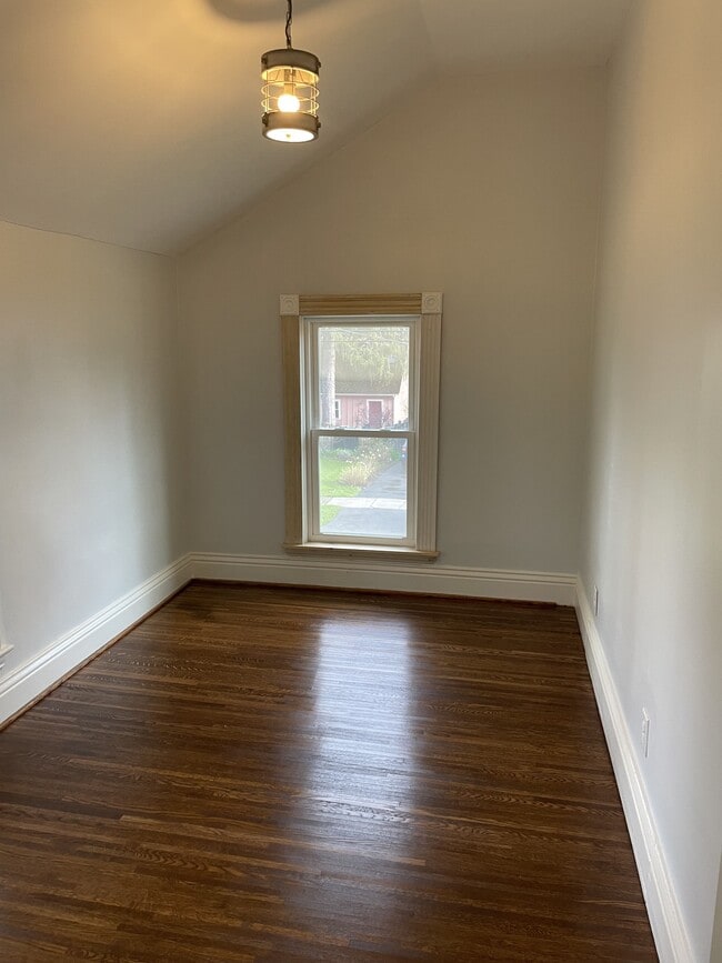 77 Roselawn Ave in Fairport, NY - Building Photo - Building Photo