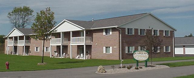 Sheridan Estates in Oconto Falls, WI - Foto de edificio - Building Photo