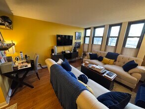 6700 S South Shore Dr in Chicago, IL - Building Photo - Building Photo