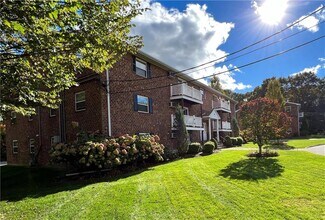 395 Mendon Rd in North Smithfield, RI - Building Photo - Building Photo