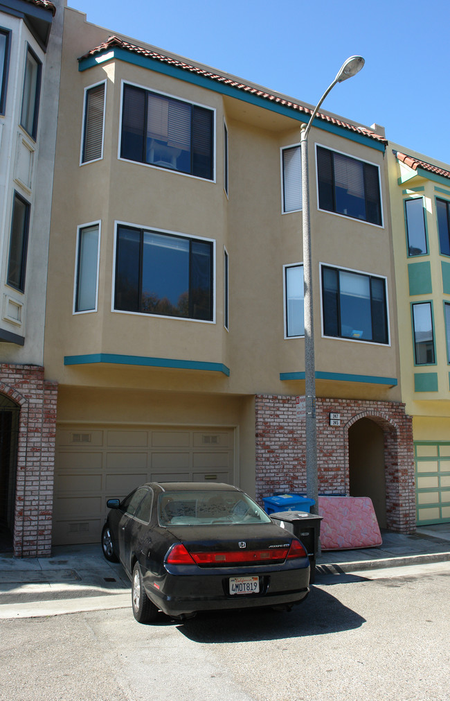 245-247 Dorado Terr. in San Francisco, CA - Foto de edificio - Building Photo