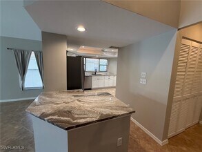 9836 Luna Cir in Naples, FL - Building Photo - Building Photo