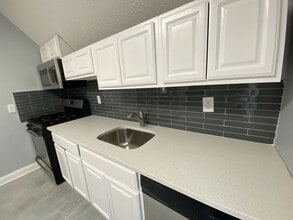 363 Sherman Ave in New Haven, CT - Building Photo - Building Photo