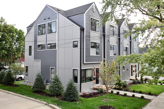 143 Hill St in Ann Arbor, MI - Foto de edificio - Building Photo