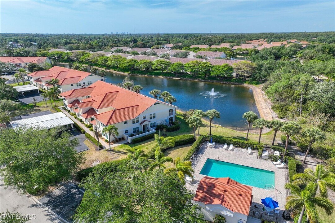 5455 Worthington Ln in Naples, FL - Building Photo