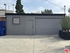 3751 S Robertson Blvd in Culver City, CA - Building Photo