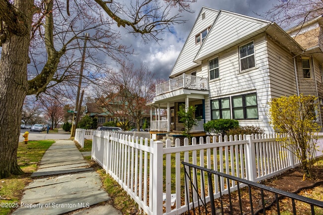property at 601 Clay Ave