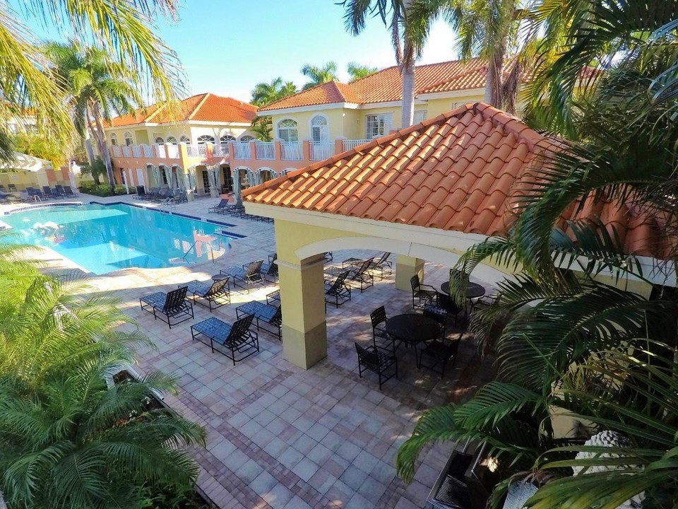 11016 Legacy Dr in Palm Beach Gardens, FL - Building Photo