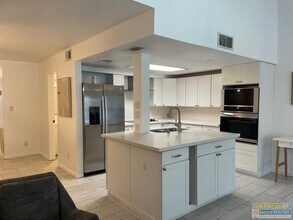 129 E Campeche St in South Padre Island, TX - Building Photo - Building Photo