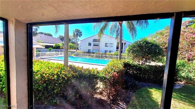 property at 910 Vanderbilt Beach Rd