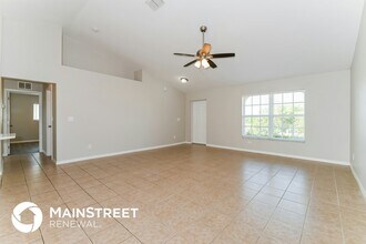 1305 NE 9th Ave in Cape Coral, FL - Building Photo - Building Photo