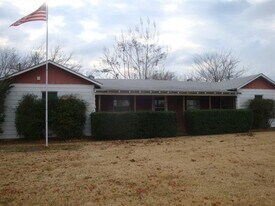 1801 Wilkinson Rd in Mesquite, TX - Building Photo