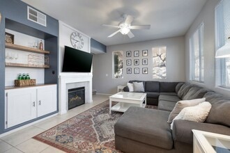 3975 Palm Beach St in Las Vegas, NV - Building Photo - Building Photo