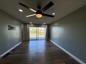 6062 Willowpointe Cir in Orlando, FL - Building Photo - Building Photo
