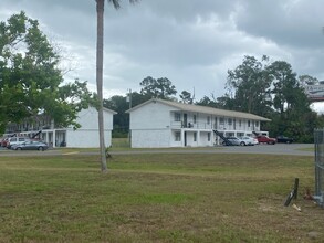 Sundial Apartments in Lake City, FL - Building Photo - Building Photo