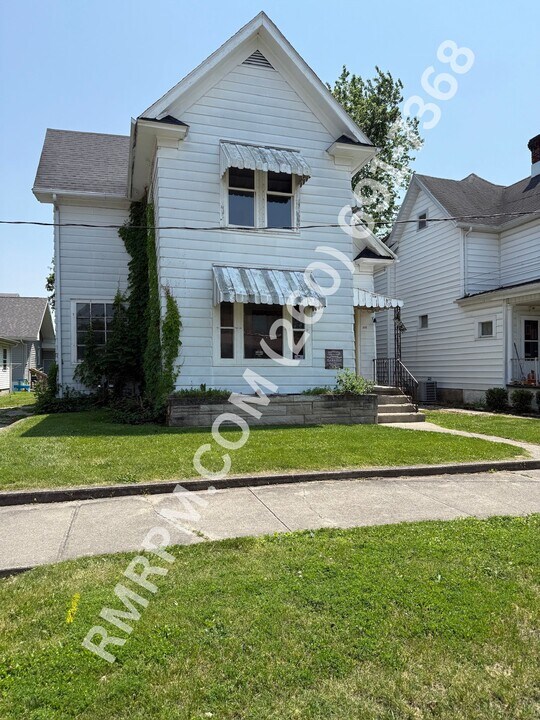 335 Washington St in Huntington, IN - Foto de edificio