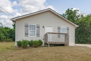 3017 3rd Pl E in Tuscaloosa, AL - Building Photo