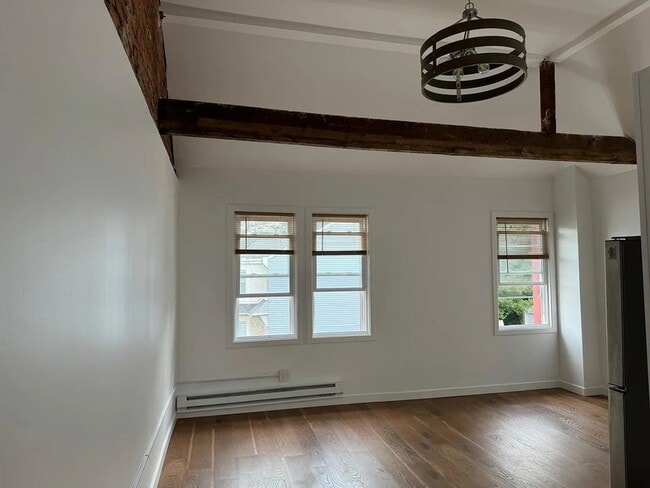 6223 Wayne Ave in Philadelphia, PA - Building Photo - Building Photo