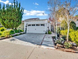 3811 Lake Harbor Ln in Westlake Village, CA - Building Photo