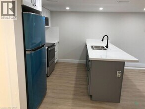 277 E 34th St in Hamilton, ON - Building Photo - Building Photo