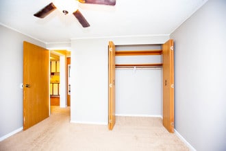 Carriage Hill Apartments in Medina, OH - Building Photo - Building Photo