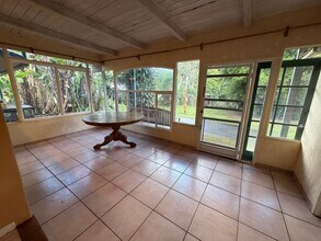 465 Haiku Rd in Haiku-Pauwela, HI - Building Photo - Building Photo