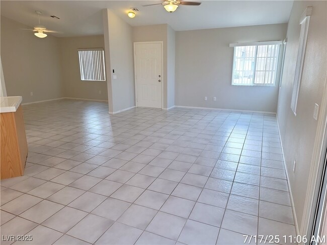 4718 Victoria Garden Ave in North Las Vegas, NV - Building Photo - Building Photo
