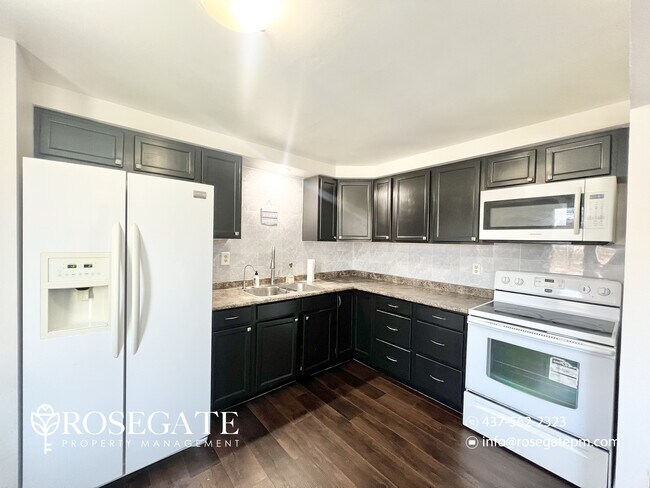 44 Frobisher Ct in Cambridge, ON - Building Photo - Building Photo