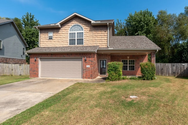 property at 1103 SE Phoenix St