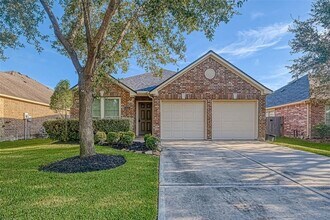 5523 Stoneridge Ct in Rosenberg, TX - Building Photo - Building Photo