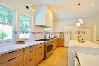 62 D St in San Rafael, CA - Building Photo - Building Photo