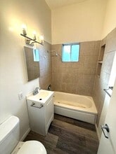 4522 11th St in Guadalupe, CA - Foto de edificio - Building Photo