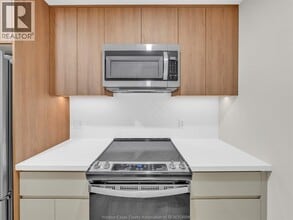 11646 Tecumseh Rd E in Windsor, ON - Building Photo - Building Photo