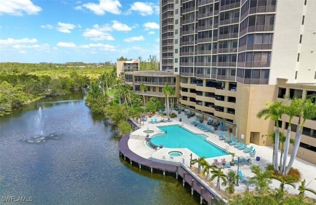 property at 14380 Riva Del Lago Dr