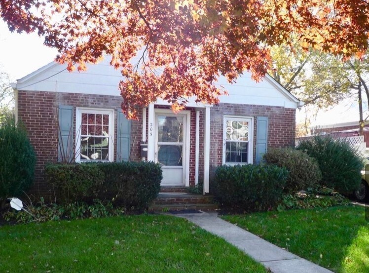 205 E Park Pl in Newark, DE - Building Photo