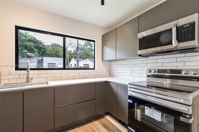 25 NW 78th St, Unit 1 in Miami, FL - Building Photo - Building Photo