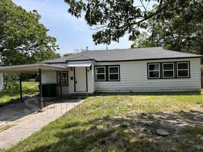 560 Loraine Cir in Greenville, TX - Building Photo - Building Photo