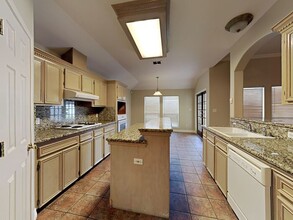 5941 Brockhampton St in Corpus Christi, TX - Building Photo - Building Photo