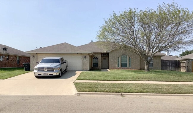 property at 2907 Bachelor Button Blvd