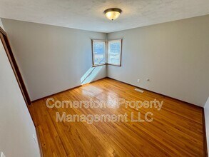 202 W Bridge St in Perry, KS - Building Photo - Building Photo