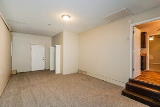 670 Tylertown Rd in Clarksville, TN - Foto de edificio - Building Photo