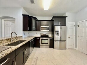 11234 Windsor Pl Cir in Tampa, FL - Building Photo - Building Photo