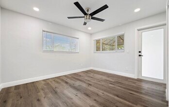 2298 NE 4th Ave in Boca Raton, FL - Building Photo - Building Photo