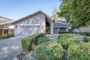 5336 Nelle Pl in Fair Oaks, CA - Building Photo