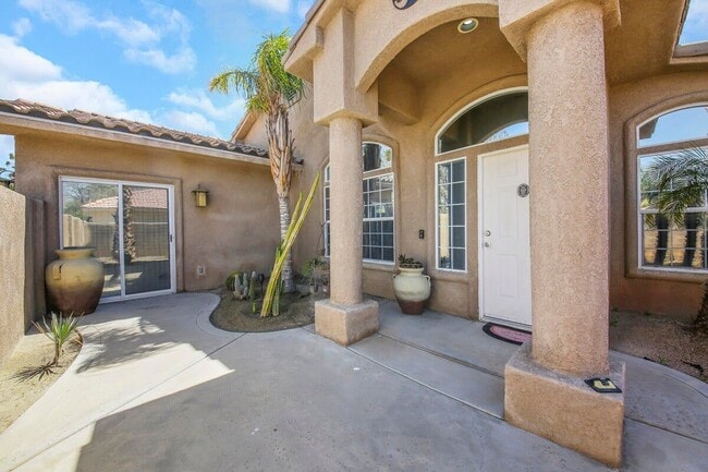 67235 Garbino Rd in Cathedral City, CA - Building Photo - Building Photo
