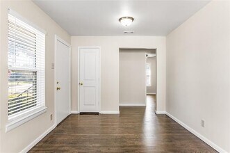 2913 Gumwood Park Dr in Richland Hills, TX - Building Photo - Building Photo