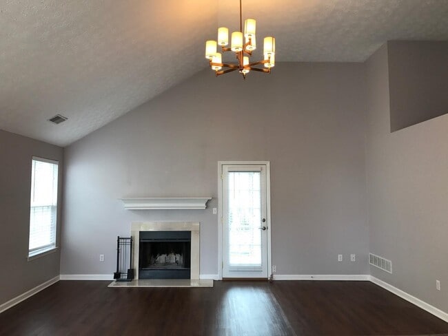 881 Gerardi Rd in Lexington, KY - Building Photo - Building Photo