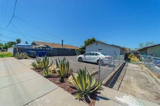 1122-24 Oro St in El Cajon, CA - Building Photo - Building Photo